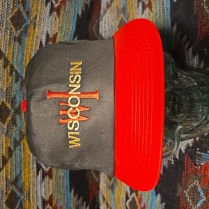 Vintage Wisconsin Embroidered Black/Red Souvenir Canvas Snapback